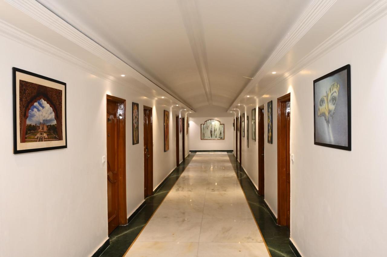 Hotel Lawrence Amritsar Esterno foto