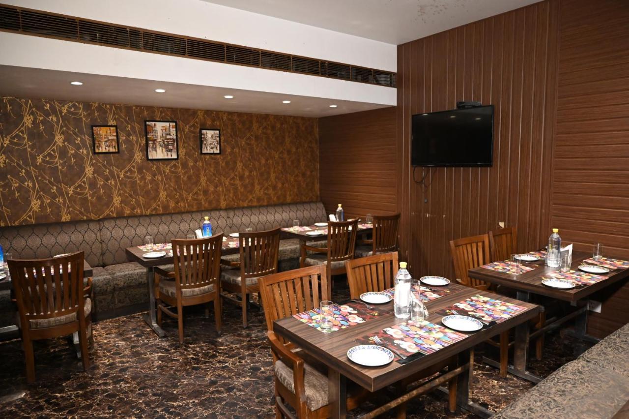 Hotel Lawrence Amritsar Esterno foto