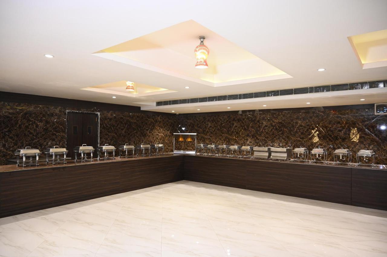 Hotel Lawrence Amritsar Esterno foto
