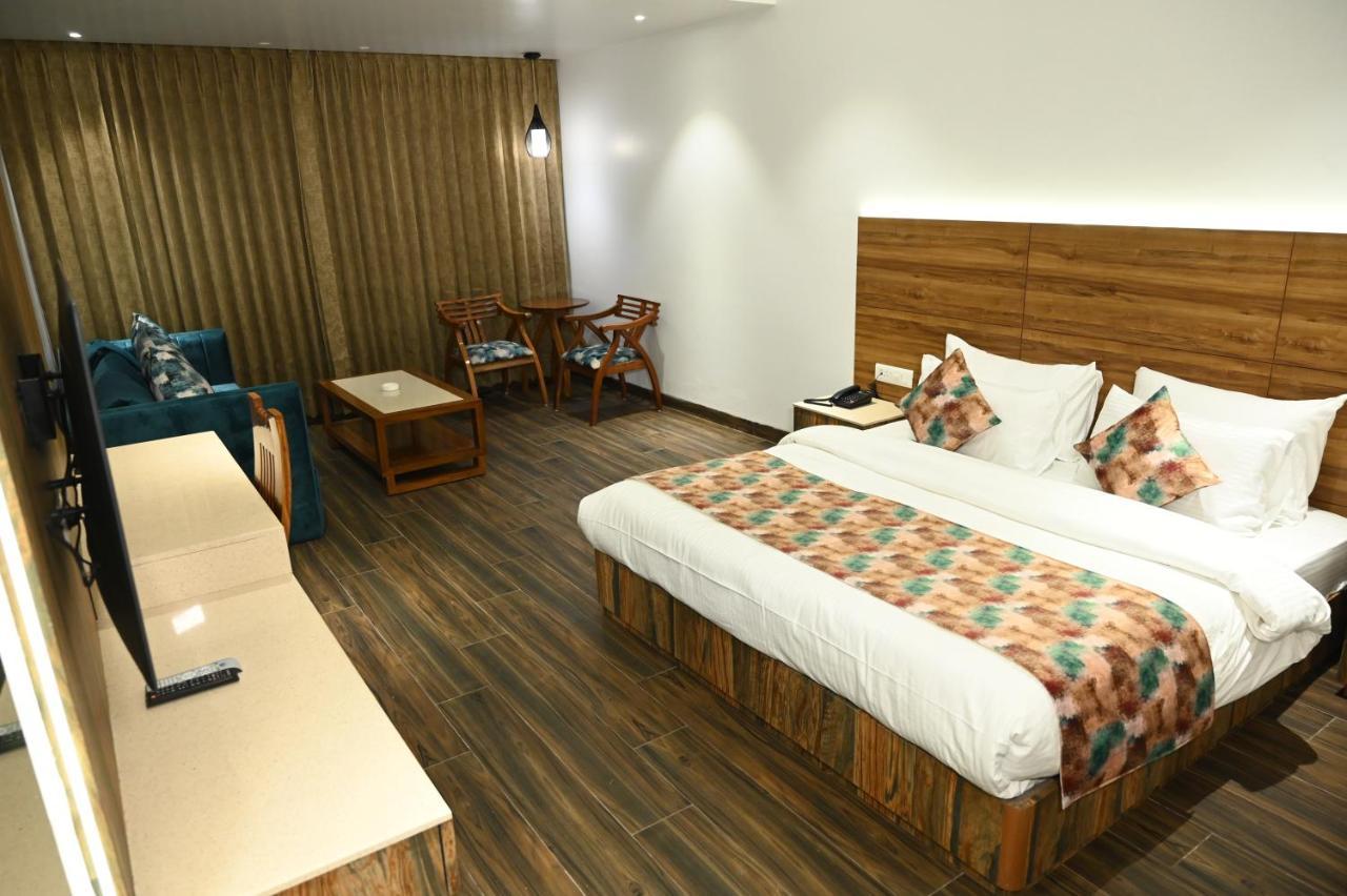 Hotel Lawrence Amritsar Esterno foto