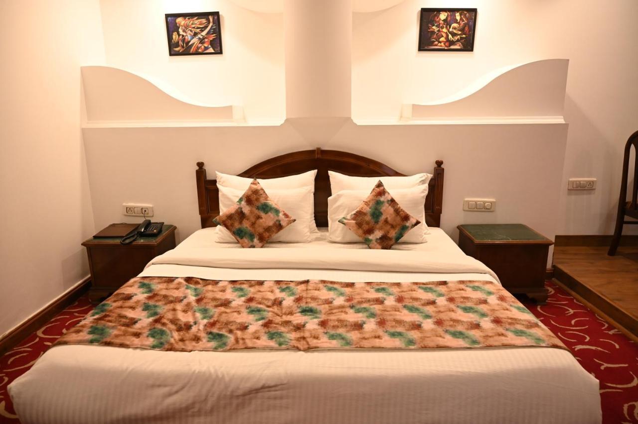 Hotel Lawrence Amritsar Esterno foto